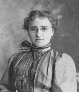 Adela "Aunt Dell" (Karl) Ress in 1901